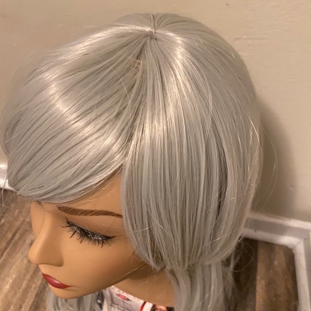 Gray curled wavy 27inch wig - Picture 5 of 8